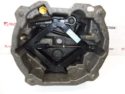 Set instrumente pârghie, cheie roată, inel de remorcare Peugeot 407 672599 6736C1 674414